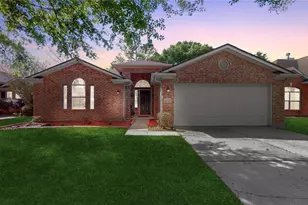 6014 Knollwood Tr, Spring, TX 77373 - Photo 2