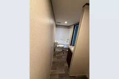 202 W Austin Street, Brazoria, TX 77422 - Photo 8