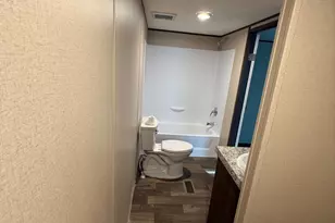 202 W Austin St, Brazoria, TX 77422 - Photo 8