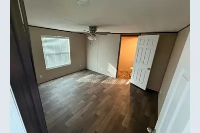 202 W Austin Street, Brazoria, TX 77422 - Photo 2