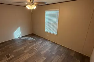 202 W Austin St, Brazoria, TX 77422 - Photo 6