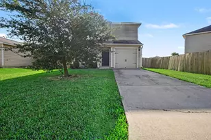 6026 Coral Cv Rd, Baytown, TX 77523 - Photo 2