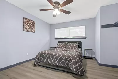11103 Greenwillow Street, Houston, TX 77035 - Photo 16