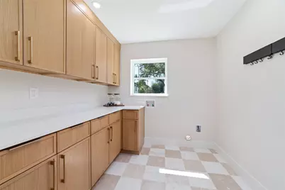 9414 Endicott Lane, Houston, TX 77096 - Photo 12