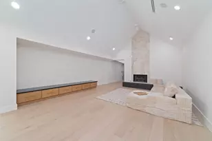 9414 Endicott Ln, Houston, TX 77096 - Photo 34
