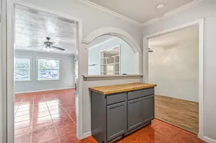 104 Bonita Ave, Galveston, TX 77550 - Photo 16