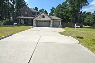 16532 Aransas St, Conroe, TX 77303 - Photo 2