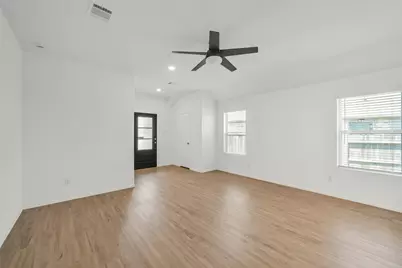 3003 Halleton Court, Houston, TX 77365 - Photo 6