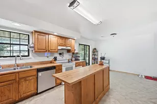 39 Wood Lodge Dr, Huntsville, TX 77320 - Photo 10