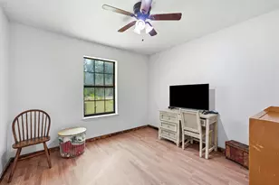 39 Wood Lodge Dr, Huntsville, TX 77320 - Photo 16