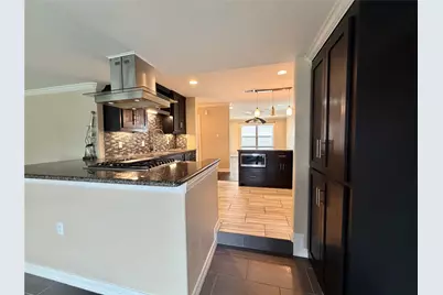 1932 N Avenue H, Freeport, TX 77541 - Photo 12