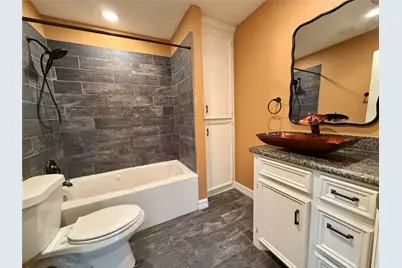 1932 N Avenue H, Freeport, TX 77541 - Photo 20