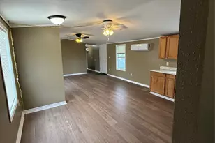 2519 Mcdonald Rd, Oyster Creek, TX 77541 - Photo 6
