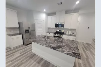 2819 Milton Lodge Lane, Houston, TX 77051 - Photo 6