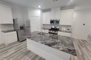 2819 Milton Ldg Ln, Houston, TX 77051 - Photo 6