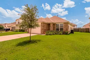 111 Pronghorn Dr, Huntsville, TX 77320 - Photo 2
