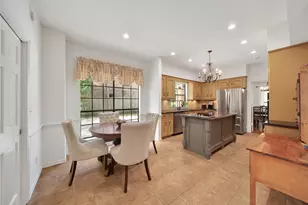 25 Cascade Springs Pl, The Woodlands, TX 77381 - Photo 8