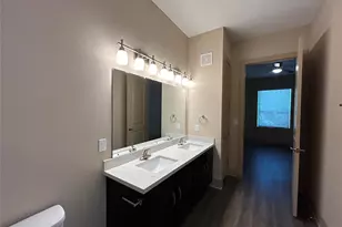 230 T C Jester Blvd, Houston, TX 77007 - Photo 8