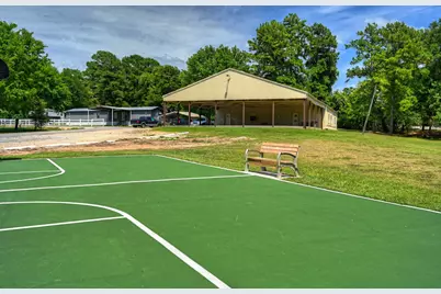 11552 Persimmon Street, Willis, TX 77318 - Photo 34