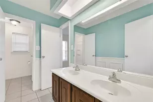 346 Lost Rock Dr, Houston, TX 77598 - Photo 12