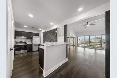 48 April Point Drive S, Montgomery, TX 77356 - Photo 8