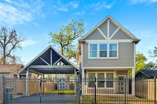 210 Marathon St, Houston, TX 77018 - Photo 1