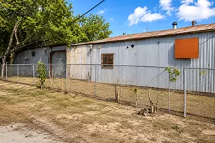 7903 Leander St, Houston, TX 77012 - Photo 4