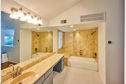 2633 Peckham Street #4, Houston, TX 77098 - Photo 16