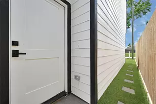 7922 Sealey St, Houston, TX 77088 - Photo 2