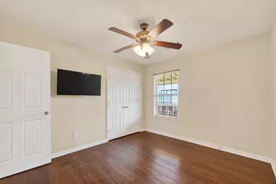 11 Highland Drive, Hitchcock, TX 77563 - Photo 14
