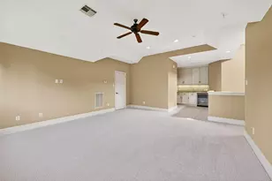 2400 Avalon Pl, Houston, TX 77019 - Photo 42