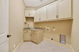 2400 Avalon Pl, Houston, TX 77019 - Photo 28