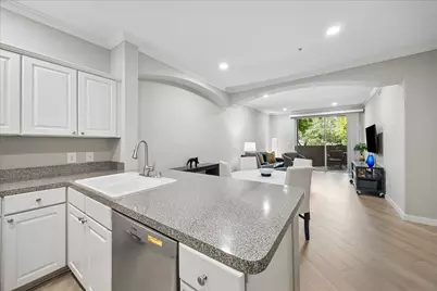 2100 Welch Street #C121, Houston, TX 77019 - Photo 4