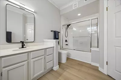 2100 Welch Street #C121, Houston, TX 77019 - Photo 14