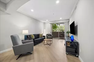 2100 Welch St, Houston, TX 77019 - Photo 6