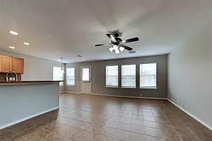 1002 Honeysuckle Vine Dr, Rosenberg, TX 77469 - Photo 2