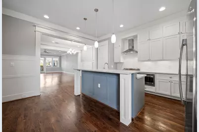 519 E 28th Street, Houston, TX 77008 - Photo 2