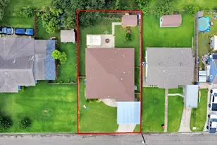 702 Ruth St, Baytown, TX 77520 - Photo 4