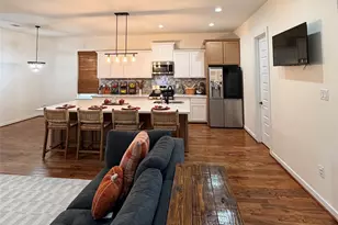 90 Burress St, Houston, TX 77022 - Photo 8