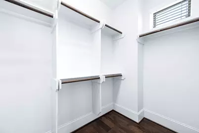 11027 Acorn Falls Drive, Houston, TX 77043 - Photo 32