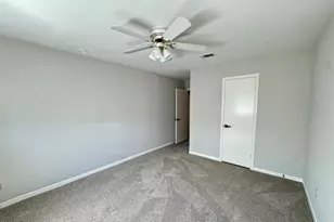 1605 W Sam Houston Pkwy S, Houston, TX 77042 - Photo 12