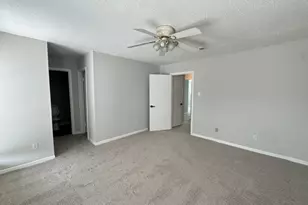 1605 W Sam Houston Pkwy S, Houston, TX 77042 - Photo 16
