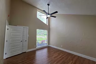 16406 Brook Forest Dr, Houston, TX 77059 - Photo 24