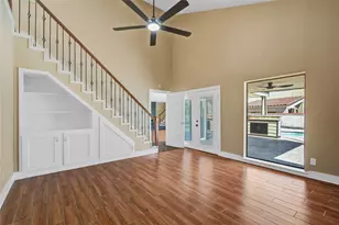 16406 Brook Forest Dr, Houston, TX 77059 - Photo 38