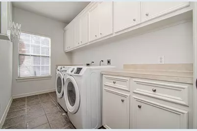13514 Broadmeadow Lane, Houston, TX 77077 - Photo 36