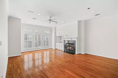 2150 Bancroft Street, Houston, TX 77027 - Photo 2
