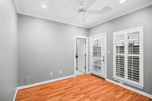 2150 Bancroft St, Houston, TX 77027 - Photo 16