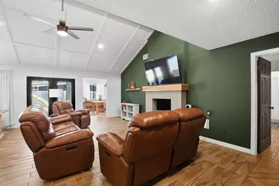 10711 Sageberry Drive, Houston, TX 77089 - Photo 38