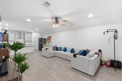 12706 Spitalfield Way, Houston, TX 77047 - Photo 16