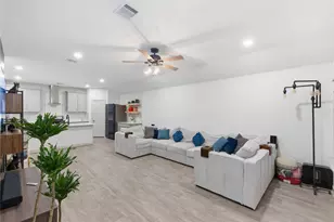 12706 Spitalfield Wy, Houston, TX 77047 - Photo 16